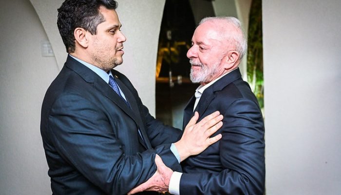 Presidente do Senado, Davi Alcolumbre (União-AP) lidera derrotas do governo Lula no Congresso. (...