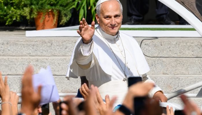 Papa Leão XIV, que alertou para as mortes por crise imigratória, em Lampeduza. (Foto: DANIEL DA...