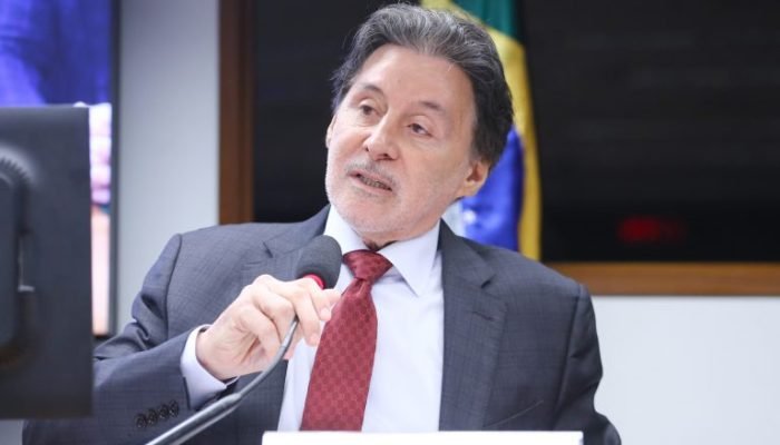 Nas eleições de 2022, o MDB de Eunício Oliveira foi contemplado com candidatura de vice na cha...