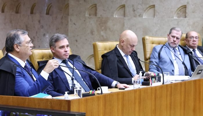 Flávio Dino, André Mendonça, Alexandre de Moraes, Dias Toffoli e Gilmar Mendes no julgamento q...