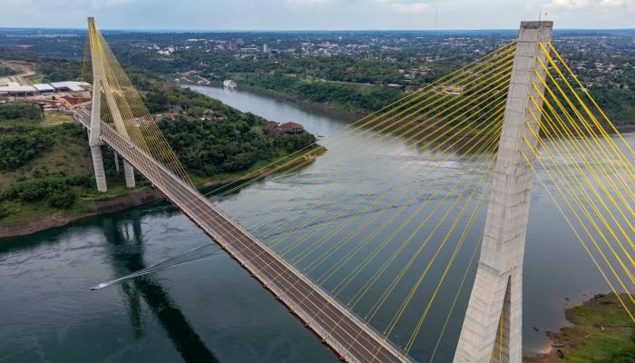 Renan Filho não descarta concessão de ponte construída com recursos da usina de Itaipu. (Foto:...