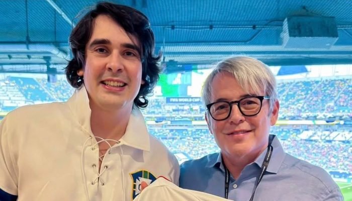 Empresário brasilerio presenteia ator com camisa do São Paulo Futebol Clube  • Divulgação