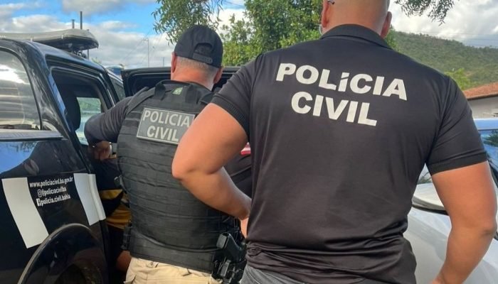 O homem foi preso e encaminhado a uma unidade policial, onde teve o mandado de prisão preventiva...