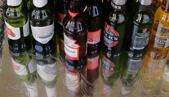 Cervejas da Ambev: União disputa R$ 260 milhões em ações da cervejaria em processo que remont...