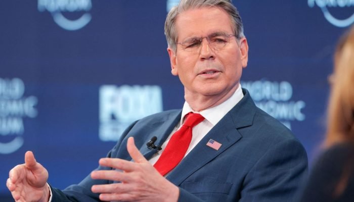 Secretário do Tesouro dos Estados Unidos, Scott Bessent, no Fórum Econômico Mundial em Davos ...