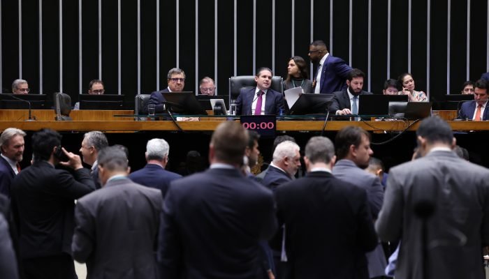 Câmara aprovou projeto de lei que cria a Política Nacional de Minerais Críticos e Estratégico...