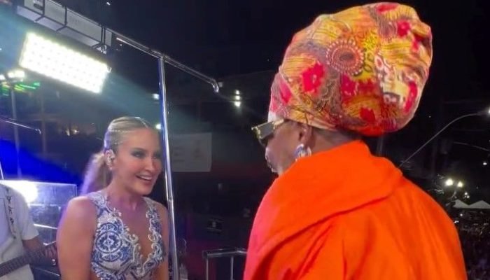 Carlinhos Brown defende Claudia Leitte durante "Bloco Largadinho"  • Instagram/ Claudia Leitte