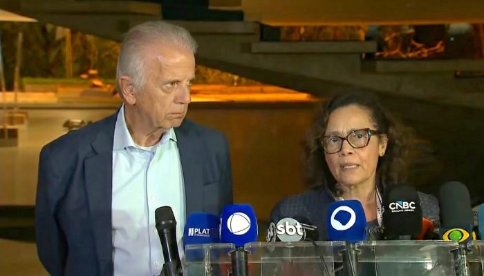 José Múcio Monteiro, ministro da Defesa, e Maria Laura da Rocha, secretária-geral do Itamaraty...