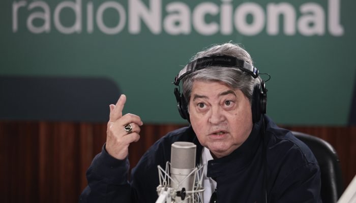 Datena reclamou da baixa audiência de seu programa na Rádio Nacional, o “Alô Alô Brasil”....