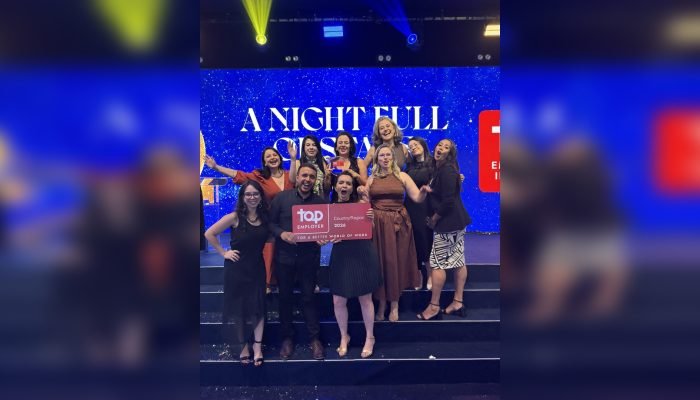 Equipe celebra a conquista do selo Top Employer 2026 em noite de premiação marcada por reconhec...