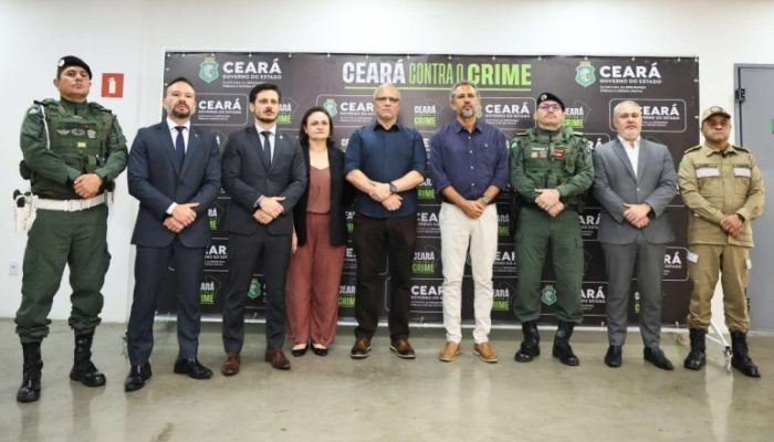 Elmano e a cúpula da segurança pública. Foto: Divulgação