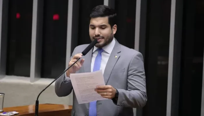 Deputado André Fernandes, autor do projeto de lei. Comunicação: Agência Câmara de Notícias