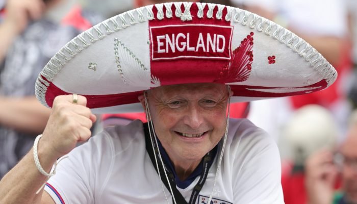 Torcida da Inglaterra aposta em Harry Kane e Jude Bellngham para ir às oitavas de final da Copa....