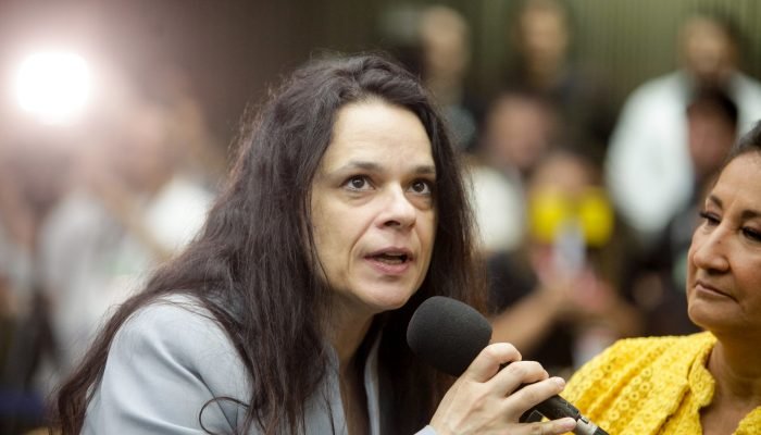 Vereadora Janaina Paschoal critica "Lei Rouanet municipal" por vedar manifestações culturais re...