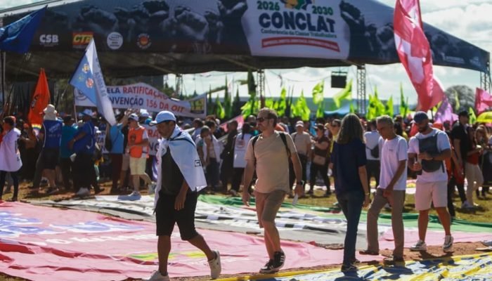 1 de 1 manifestantes-participam-de-mobilizacao-nacional-contra-a-escala-de-trabalho-6×1 - Foto: ...