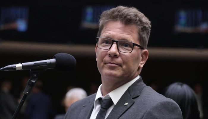 Mario Frias deve prestar esclarecimentos sobre suposto repasse de emendas para entidades ligadas ...