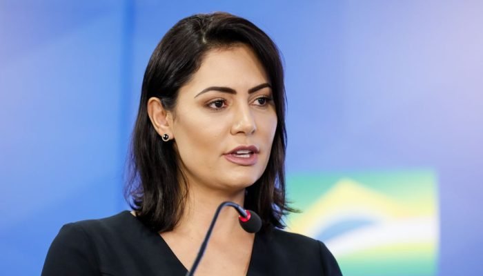 Michelle compartilhou a imagem de um detergente da marca Ypê, gesto interpretado por apoiadores ...