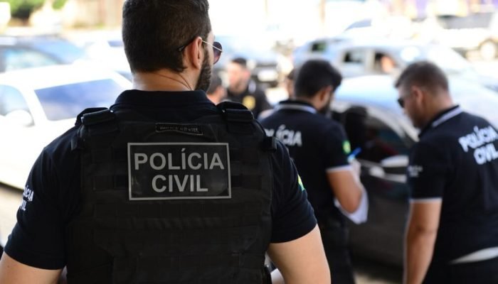 Mulher é indiciada por invasão de dispositivo e vazamento de conversas privadas