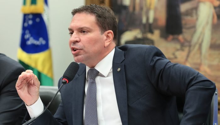 Defesa de Ramagem apresenta alegações finais na ação penal trata dos crimes de dano vinculado...