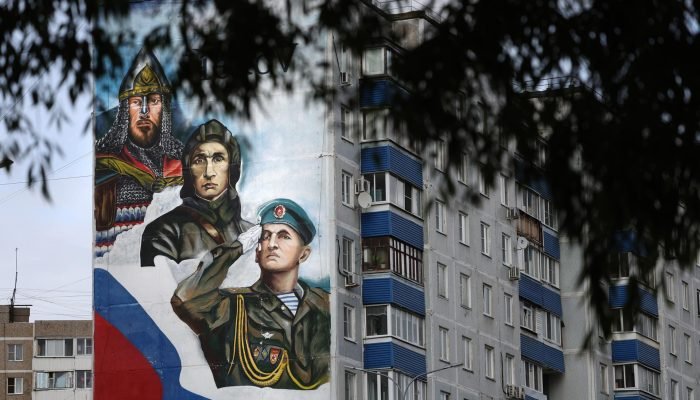 Homenagem ao Exército russo em Moscou, onde, segundo ONG, o consumo de mefedrona entre veteranos...